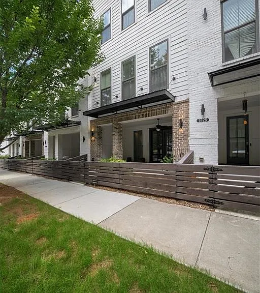 1829 La Dawn Ln NW — Photo 12