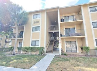 200 Palm Cir W APT 103, Pembroke Pines, FL 33025