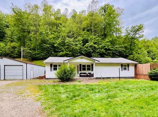 1621 Caudill Frk, Oil Springs, KY 41238