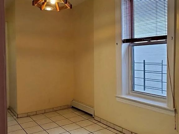 4th image of 1771 72nd St Floor 2