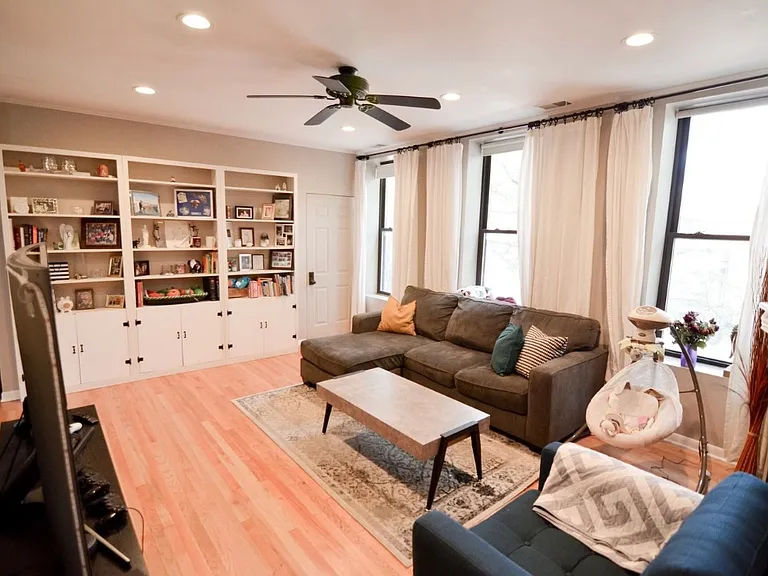 1351 W Webster Ave #2C — Photo 12