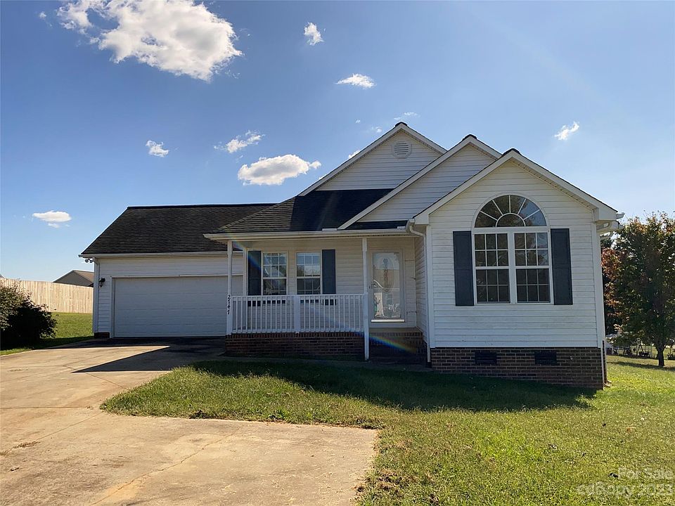 1st image of 2747 Eagle Dr