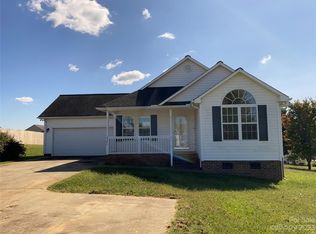 2747 Eagle Dr, Lincolnton, NC 28092