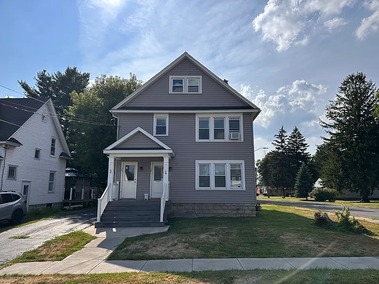 17-19 Peacock St #2 — Photo 1