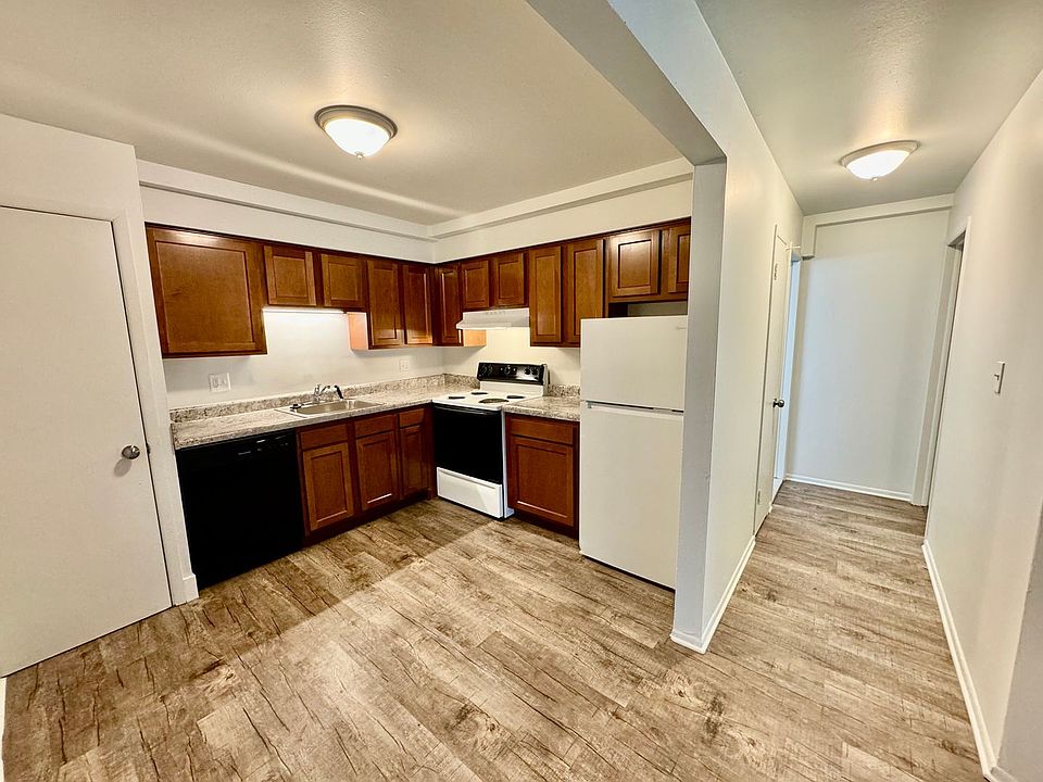1st image of 1117 Lathers Ave #11