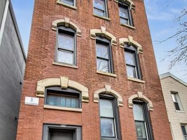 819 S Carpenter St #2F, Chicago, IL 60607