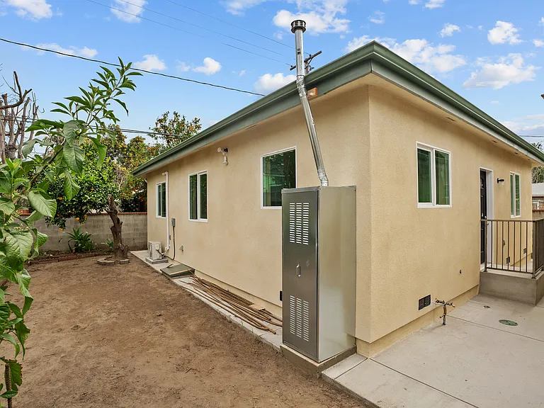 Side yard