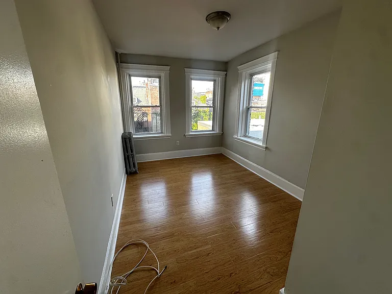 70 Joy St #13 — Photo 4