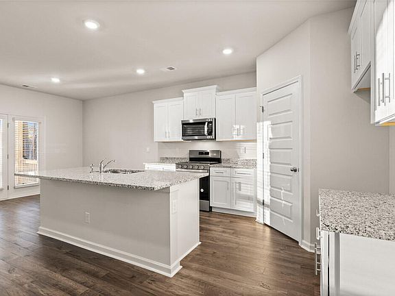 5th image of 356 Streamsong Road