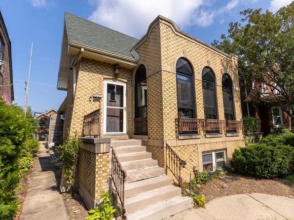7047 N 26th Pkwy, Berwyn, IL 60402