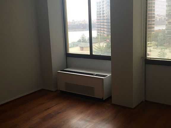 5th image of 300 Winston Dr APT 612