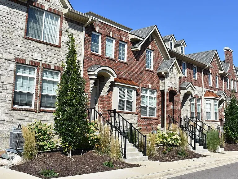 Townhomes of Caswell — Photo 2