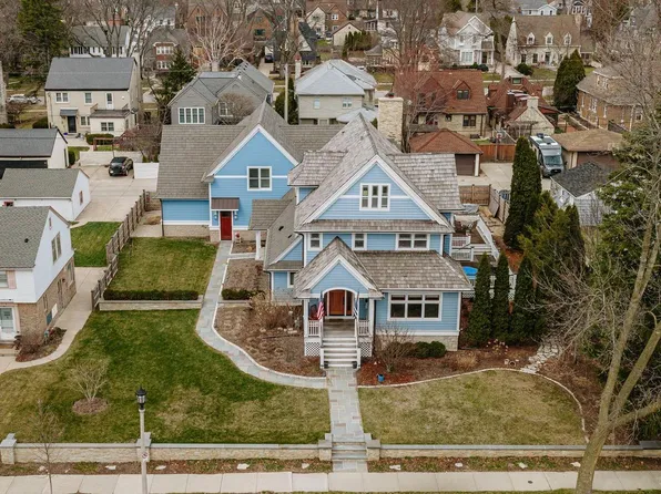 802 East Silver Spring DRIVE, Whitefish Bay, WI 53217