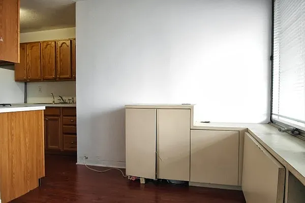 Sold by Cicada International LLC | media 1