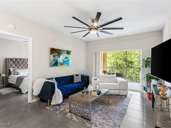 6401 Aragon Way APT 303, Fort Myers, FL 33966