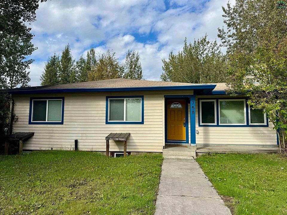 1st image of 758-760 17th Ave