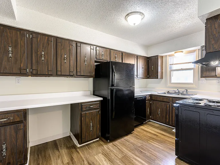 Spring Creek Townhomes — Photo 5