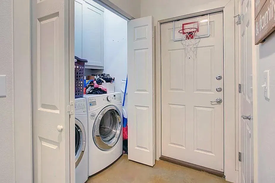 in-unit laundry
