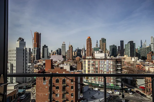 Rented by Douglas Elliman | media 31