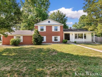 1640 Pembroke St SE, Kentwood, MI, 49508