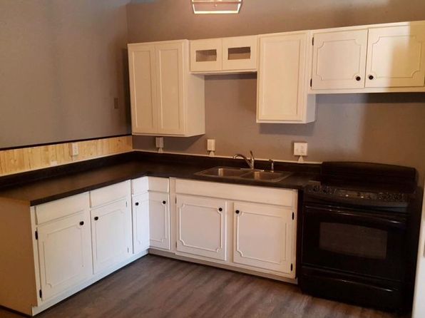 638 Washakie St, Lander, WY 82520