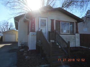 806 Hawthorne Ave, Waterloo, IA 50702