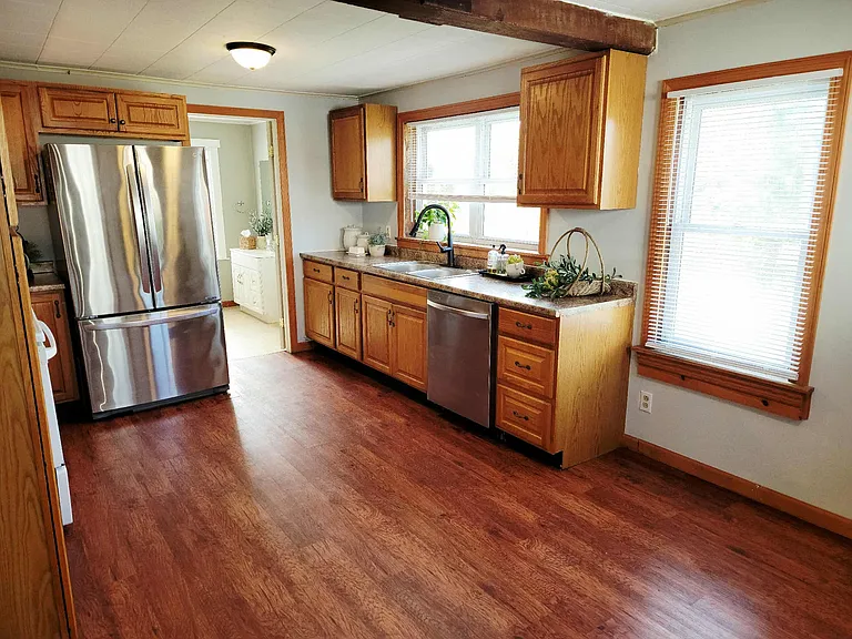 1023 Carbon Rd — Photo 8