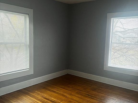 4th image of 3028 Central Ave