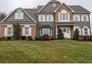 105 Major Dr, North Wales, PA 19454