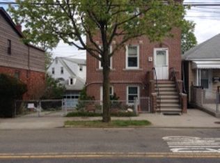 3210 Middletown Rd, Bronx, NY 10465