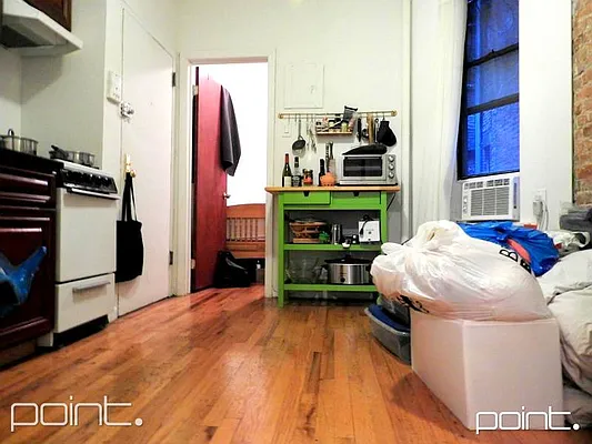 Rented by Point NYC | media 35