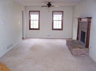 195 Braemar Rd, Fayetteville, GA 30215