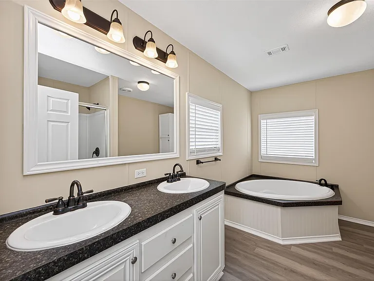 15933 W Relza Dr — Photo 37