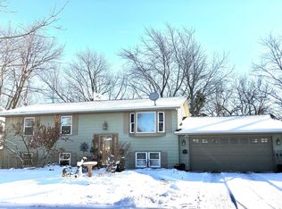 1270 Fellows St, Saint Charles, IL