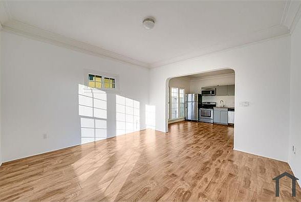1st image of 132 S Mountain View Ave #132