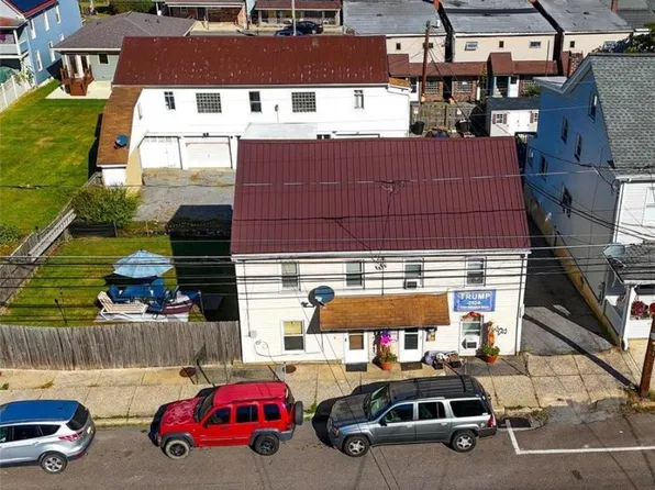 134 E Railroad St, Nesquehoning, PA 18240