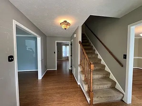 118 Wind Forest Ln