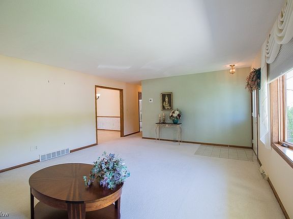 4th image of 34245 Cecelia Ct