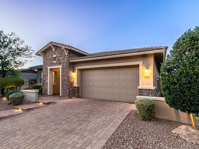 9216 W White Feather Ln — Photo 3