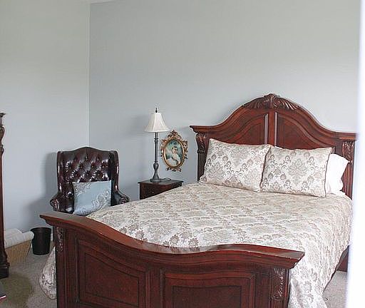 5th image of 3982 W Hollandia Ln