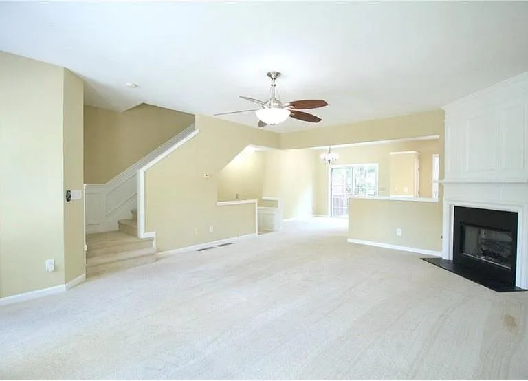 3915 Howell Park Rd — Photo 13