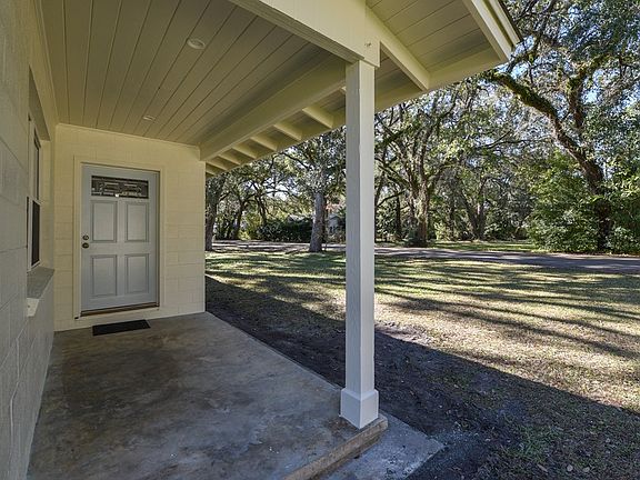 5th image of 11 Shadow Ln