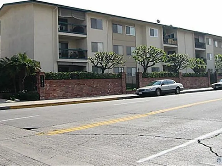 12200 Montecito Rd #K204 — Photo 26