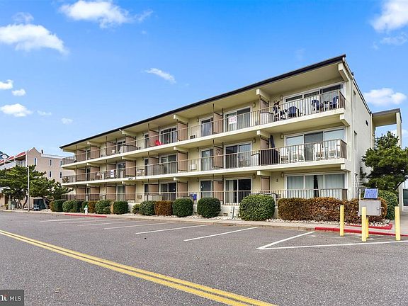 3rd image of 2 137th St Unit 305
