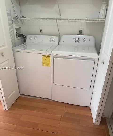 8070 N Nob Hill Rd #205 — Photo 17