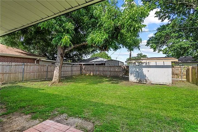1509 Taft Park — Photo 18