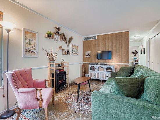 2557 S Dover Street Bldg 2 #8, Lakewood, CO 80227