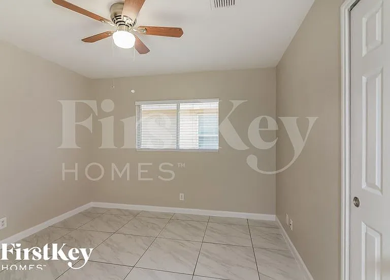 8019 Abbotts Pointe — Photo 13