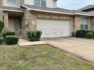 2204 Stonebrook Ln, Mesquite, TX 75181