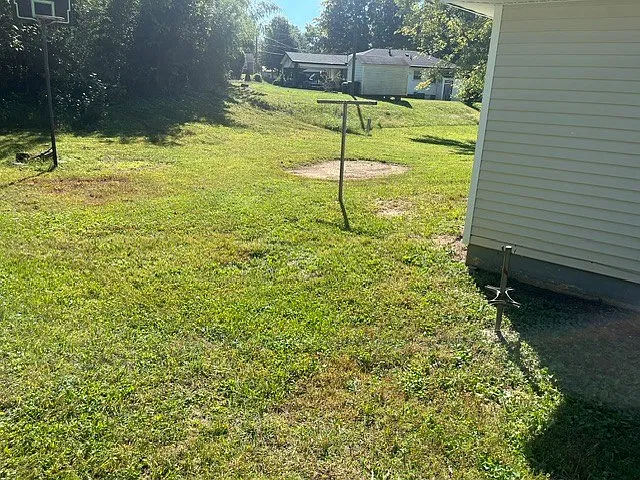 3 bed, 1.5 bath, 1200 sqft, $1,400 — Photo 4